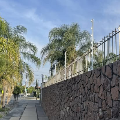 Instalación de cercas electrificadas en León Guanajuato — APRI Seguridad