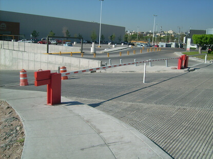 Barreras estacionamiento León — APRI Seguridad
